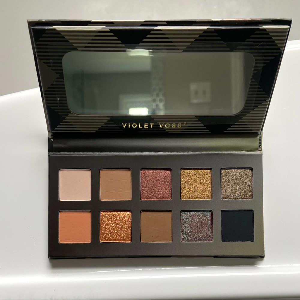 Violet Voss Wild Dahlia